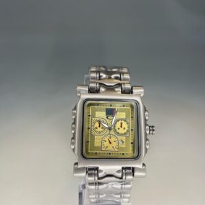 Relógio oakley minute machine prateado fundo gold