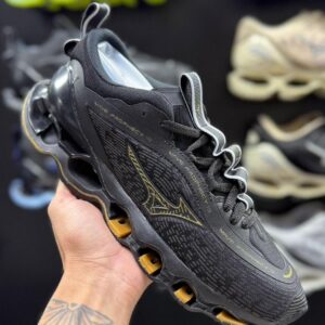 tênis mizuno pro 13 preto/dourado